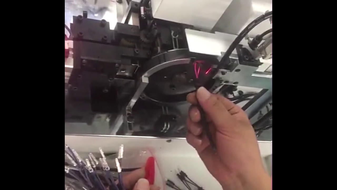 Automatic wire Wear tube heat shrink machine WPM 814