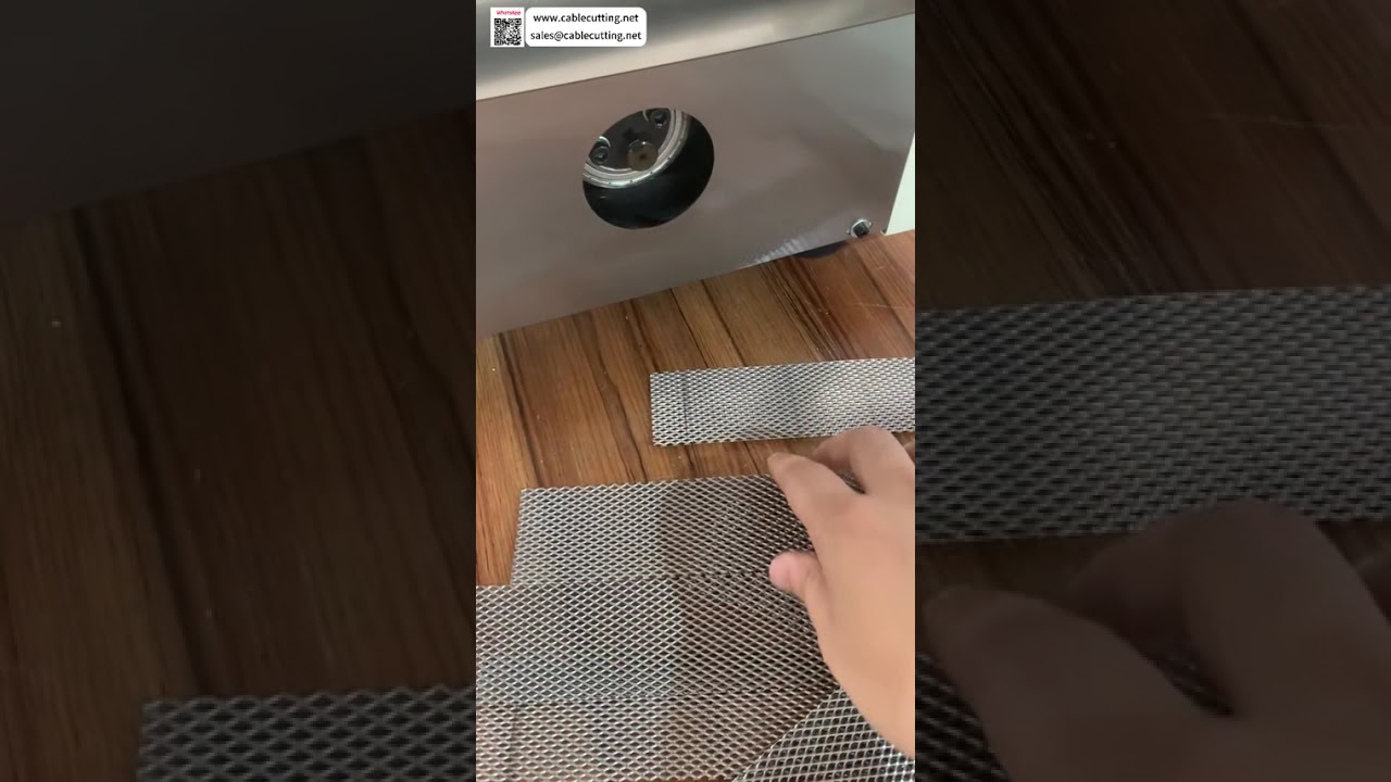 Stainless Steel Mesh Smooth Precision Slicing Cut To Sheet Machine Manufacturing Output Tool