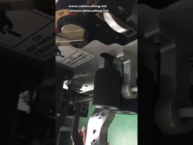 7 28AWG Automatic Wire Cutting, Peeling And Twisting Machine, 1500 2000pcs h Multi core Sheathed Wir